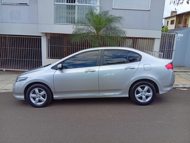HONDA CITY LX 1.5 2011/2012 ALTERNATIVA VEÍCULOS LAJEADO / Carros no Vale