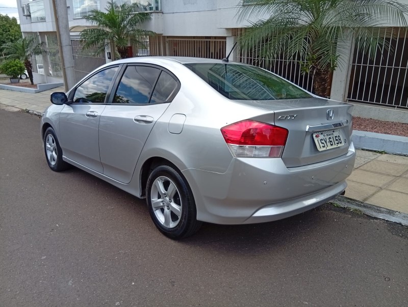 HONDA CITY LX 1.5 2011/2012 ALTERNATIVA VEÍCULOS LAJEADO / Carros no Vale