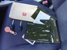 HONDA CITY LX 1.5 2011/2012 ALTERNATIVA VEÍCULOS LAJEADO / Carros no Vale