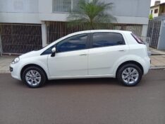FIAT PUNTO ATTRACTIVE 1.4 2013/2013 ALTERNATIVA VEÍCULOS LAJEADO / Carros no Vale