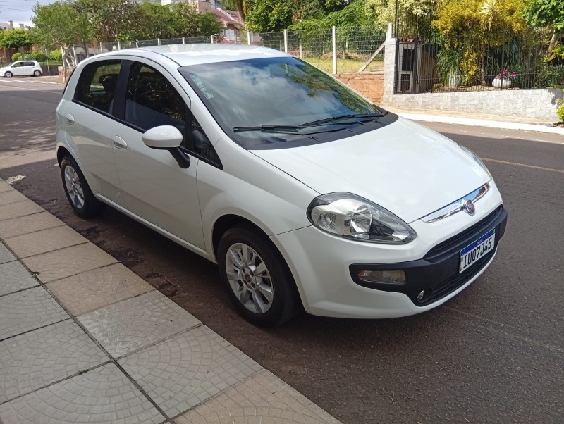 FIAT PUNTO ATTRACTIVE 1.4 2013/2013 ALTERNATIVA VEÍCULOS LAJEADO / Carros no Vale