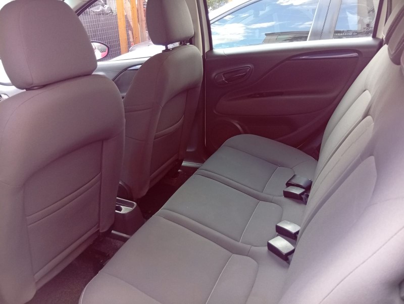 FIAT PUNTO ATTRACTIVE 1.4 2013/2013 ALTERNATIVA VEÍCULOS LAJEADO / Carros no Vale