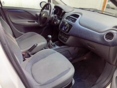 FIAT PUNTO ATTRACTIVE 1.4 2013/2013 ALTERNATIVA VEÍCULOS LAJEADO / Carros no Vale