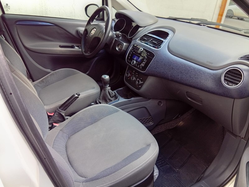 FIAT PUNTO ATTRACTIVE 1.4 2013/2013 ALTERNATIVA VEÍCULOS LAJEADO / Carros no Vale