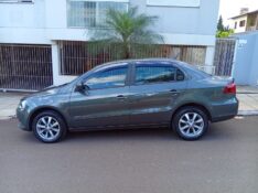 VOLKSWAGEN VOYAGE 1.6 CITY 2013/2014 ALTERNATIVA VEÍCULOS LAJEADO / Carros no Vale