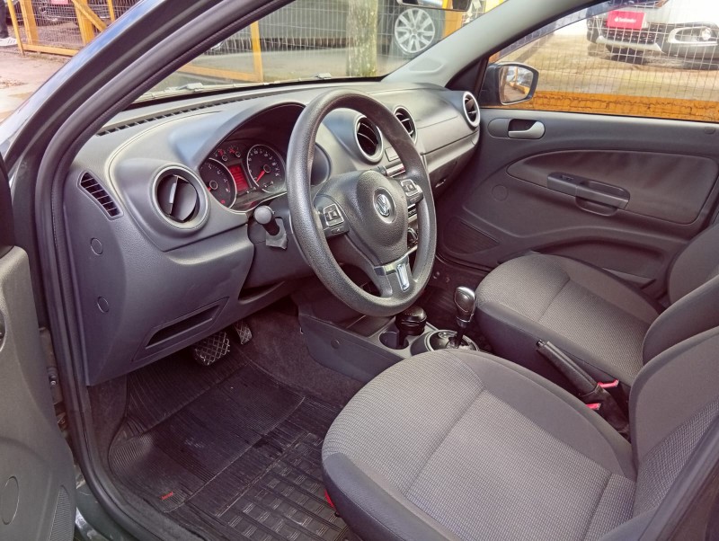 VOLKSWAGEN VOYAGE 1.6 CITY 2013/2014 ALTERNATIVA VEÍCULOS LAJEADO / Carros no Vale