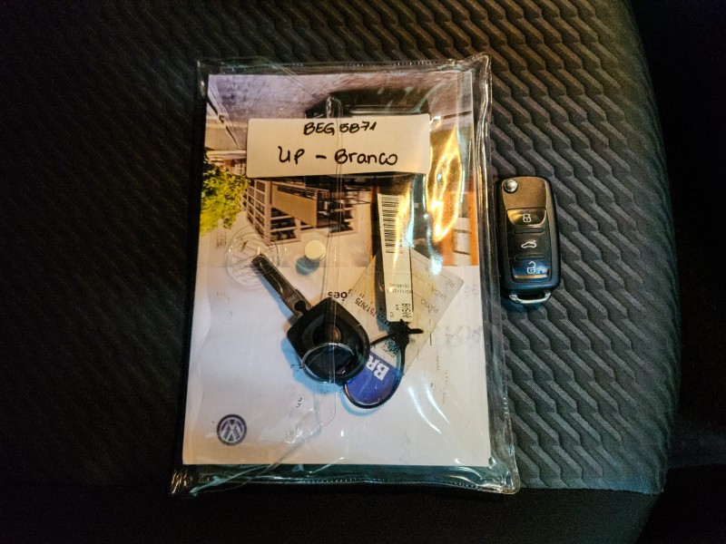 VOLKSWAGEN UP! CONNECT 170TSI 2019/2020 TS VEÍCULOS ANTA GORDA / Carros no Vale VOLKSWAGEN UP! CONNECT 170TSI 2019/2020 TS VEÍCULOS ANTA GORDA / Carros no Vale