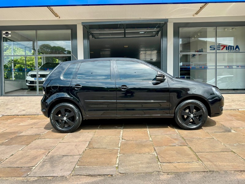 VOLKSWAGEN POLO 1.6 2014/2014 SÉTIMA VEÍCULOS GUAPORÉ / Carros no Vale