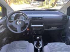 VOLKSWAGEN FOX 1.0 /2009 MENEGHINI VEÍCULOS ARROIO DO MEIO / Carros no Vale