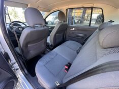 VOLKSWAGEN FOX 1.0 /2009 MENEGHINI VEÍCULOS ARROIO DO MEIO / Carros no Vale