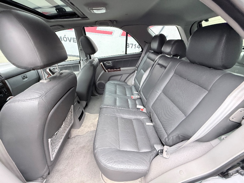 KIA SORENTO 2.5 EX 4X4 16V TURBO INTERCOOLER DIESEL 4P AUTOMÁTICO 2006/2006 ELY AUTOMÓVEIS LAJEADO / Carros no Vale
