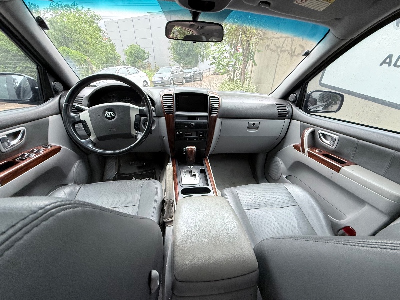 KIA SORENTO 2.5 EX 4X4 16V TURBO INTERCOOLER DIESEL 4P AUTOMÁTICO 2006/2006 ELY AUTOMÓVEIS LAJEADO / Carros no Vale