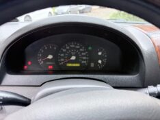 KIA SORENTO 2.5 EX 4X4 16V TURBO INTERCOOLER DIESEL 4P AUTOMÁTICO 2006/2006 ELY AUTOMÓVEIS LAJEADO / Carros no Vale