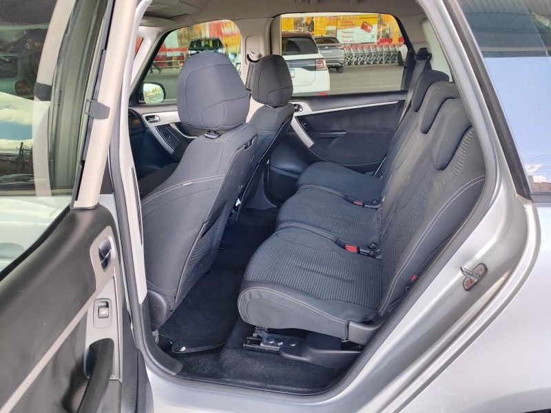 CITROËN C4 2.0 PICASSO LA LUNA 16V 2012/2012 HUBNER MULTIMARCAS FARROUPILHA / Carros no Vale CITROËN C4 2.0 PICASSO LA LUNA 16V 2012/2012 HUBNER MULTIMARCAS FARROUPILHA / Carros no Vale