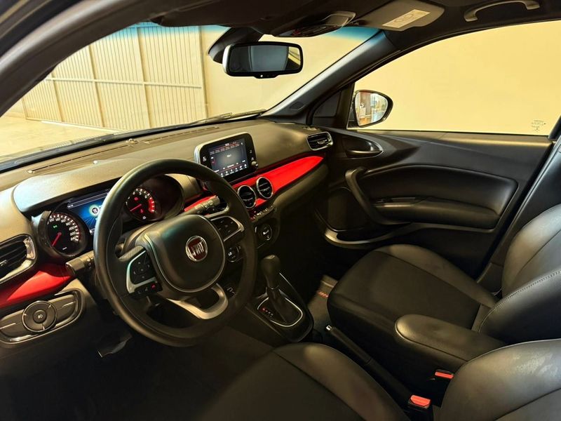 Fiat Argo Hgt 1.8 16v 2017/2018 SIM VEÍCULOS PORTO ALEGRE / Carros no Vale