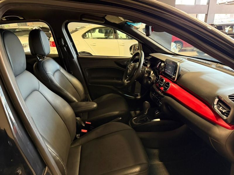 Fiat Argo Hgt 1.8 16v 2017/2018 SIM VEÍCULOS PORTO ALEGRE / Carros no Vale