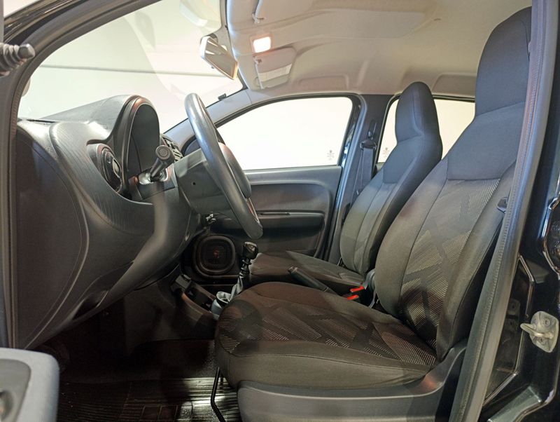 Fiat Mobi Like 1.0 2018/2018 SIM VEÍCULOS PORTO ALEGRE / Carros no Vale