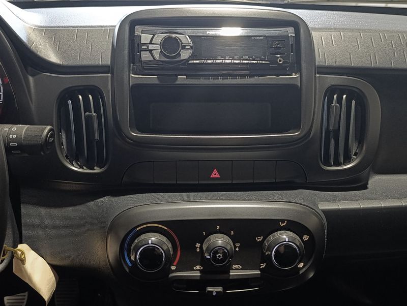 Fiat Mobi Like 1.0 2018/2018 SIM VEÍCULOS PORTO ALEGRE / Carros no Vale