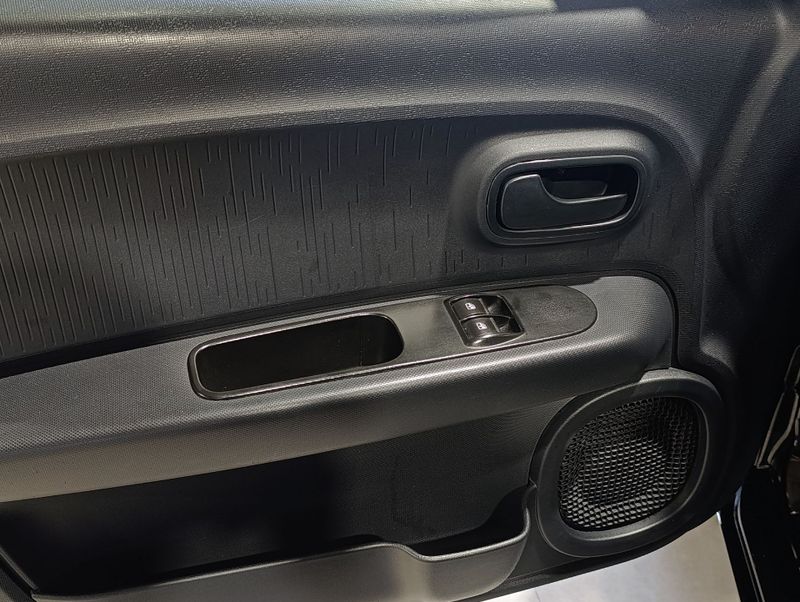 Fiat Mobi Like 1.0 2018/2018 SIM VEÍCULOS PORTO ALEGRE / Carros no Vale