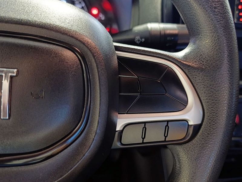 Fiat Strada Freedom Cs 1.3 2023/2024 SIM VEÍCULOS PORTO ALEGRE / Carros no Vale