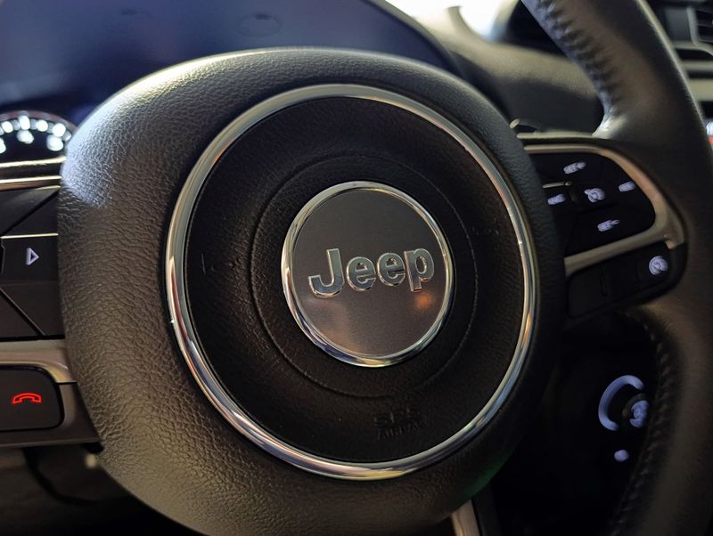 Jeep Renegade 1.8 16v Limited 2021/2021 SIM VEÍCULOS PORTO ALEGRE / Carros no Vale