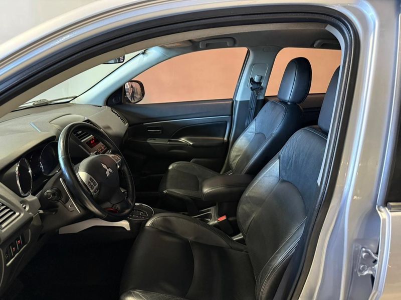 Mitsubishi Asx 2.0 4wd 2011/2012 SIM VEÍCULOS PORTO ALEGRE / Carros no Vale