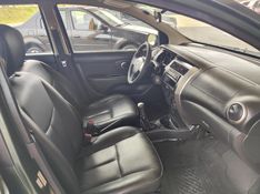 NISSAN LIVINA 1.6 X-GEAR 16V 2010/2010 HUBNER MULTIMARCAS FARROUPILHA / Carros no Vale