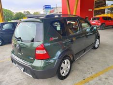 NISSAN LIVINA 1.6 X-GEAR 16V 2010/2010 HUBNER MULTIMARCAS FARROUPILHA / Carros no Vale