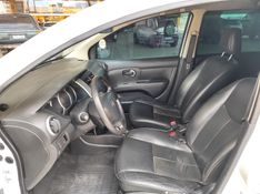 NISSAN LIVINA 1.8 SL 16V 2012/2013 HUBNER MULTIMARCAS FARROUPILHA / Carros no Vale