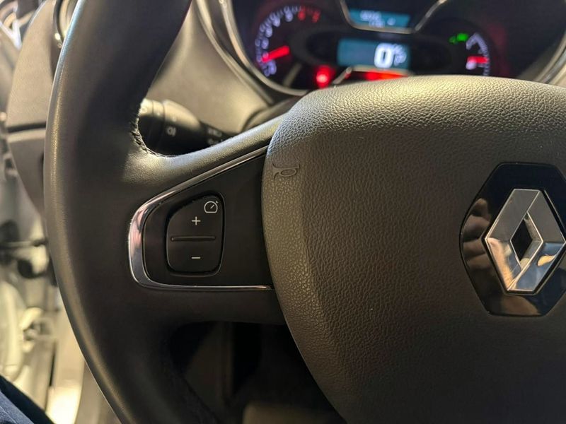 Renault Captur Life 1.6 16v 2018/2019 SIM VEÍCULOS PORTO ALEGRE / Carros no Vale