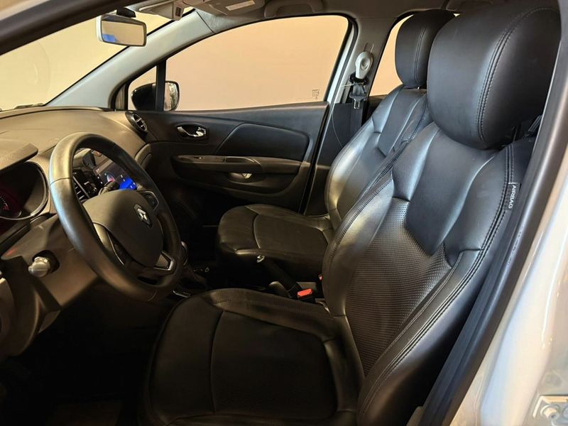 Renault Captur Life 1.6 16v 2018/2019 SIM VEÍCULOS PORTO ALEGRE / Carros no Vale