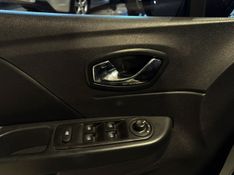 Renault Captur Life 1.6 16v 2018/2019 SIM VEÍCULOS PORTO ALEGRE / Carros no Vale