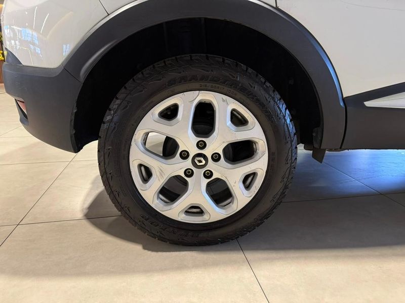 Renault Captur Life 1.6 16v 2018/2019 SIM VEÍCULOS PORTO ALEGRE / Carros no Vale