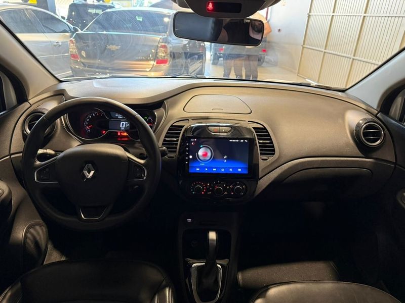 Renault Captur Life 1.6 16v 2018/2019 SIM VEÍCULOS PORTO ALEGRE / Carros no Vale