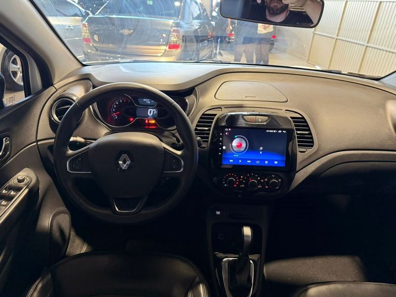 Renault Captur Life 1.6 16v 2018/2019 SIM VEÍCULOS PORTO ALEGRE / Carros no Vale