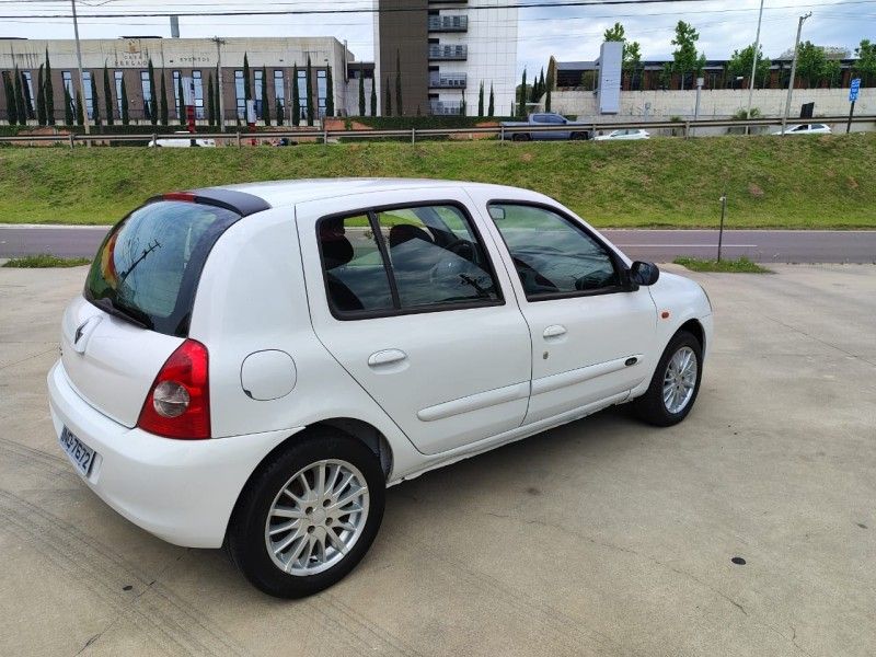 RENAULT CLIO 1.6 AUTHENTIQUE 16V 2007/2007 HUBNER MULTIMARCAS FARROUPILHA / Carros no Vale