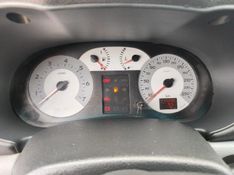 RENAULT CLIO 1.6 AUTHENTIQUE 16V 2007/2007 HUBNER MULTIMARCAS FARROUPILHA / Carros no Vale