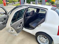 RENAULT CLIO 1.6 AUTHENTIQUE 16V 2007/2007 HUBNER MULTIMARCAS FARROUPILHA / Carros no Vale