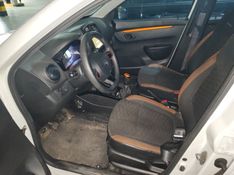 RENAULT KWID 1.0 12V OUTSIDER 2021/2022 HUBNER MULTIMARCAS FARROUPILHA / Carros no Vale