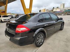 RENAULT MÉGANE 1.6 DYNAMIQUE 16V 2010/2010 HUBNER MULTIMARCAS FARROUPILHA / Carros no Vale