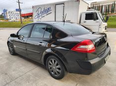 RENAULT MÉGANE 1.6 DYNAMIQUE 16V 2010/2010 HUBNER MULTIMARCAS FARROUPILHA / Carros no Vale