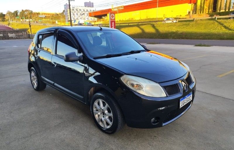 RENAULT SANDERO 1.6 EXPRESSION 8V HI-TORQUE 2010/2010 HUBNER MULTIMARCAS FARROUPILHA / Carros no Vale