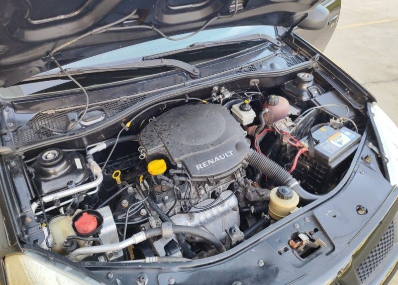 RENAULT SANDERO 1.6 EXPRESSION 8V HI-TORQUE 2010/2010 HUBNER MULTIMARCAS FARROUPILHA / Carros no Vale