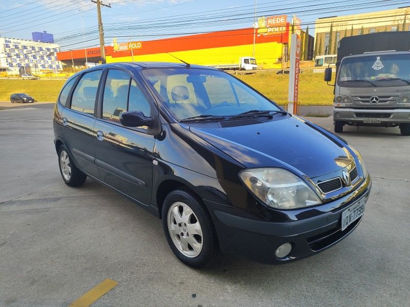 RENAULT SCÉNIC 1.6 EXPRESSION 16V 2011/2011 HUBNER MULTIMARCAS FARROUPILHA / Carros no Vale