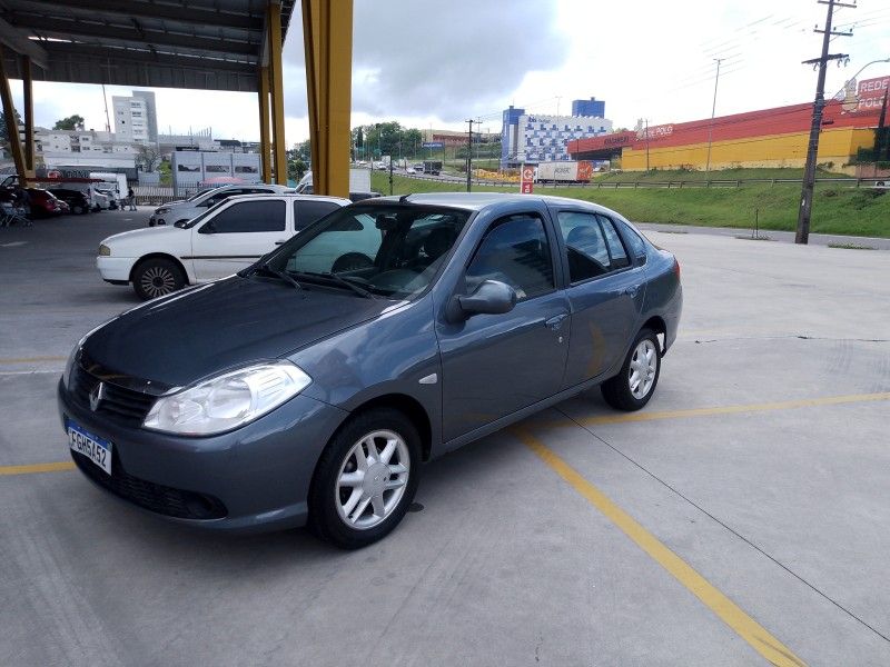 RENAULT SYMBOL 1.6 PRIVILÈGE 16V 2013/2013 HUBNER MULTIMARCAS FARROUPILHA / Carros no Vale