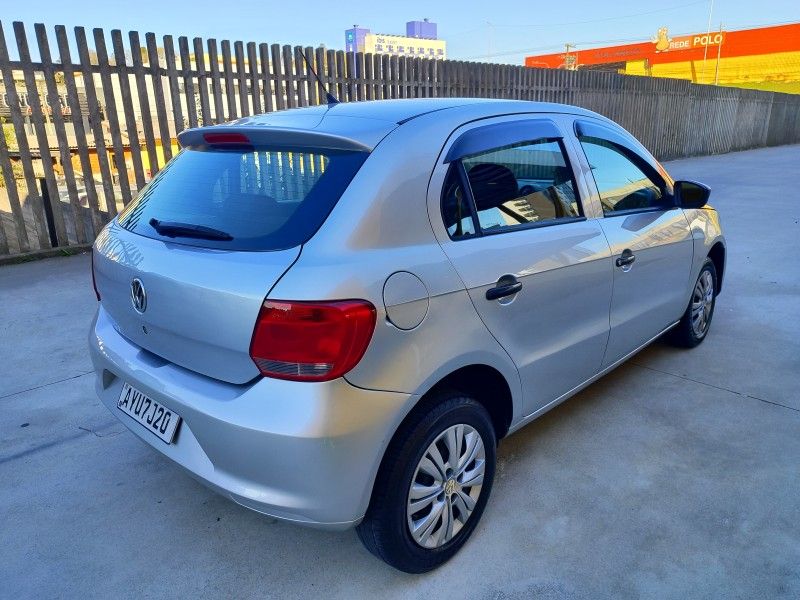 VOLKSWAGEN GOL 1.0 TEC CITY 2015/2015 HUBNER MULTIMARCAS FARROUPILHA / Carros no Vale