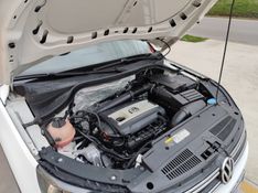 VOLKSWAGEN TIGUAN 1.4 TSI 16V TURBO 2012/2013 HUBNER MULTIMARCAS FARROUPILHA / Carros no Vale