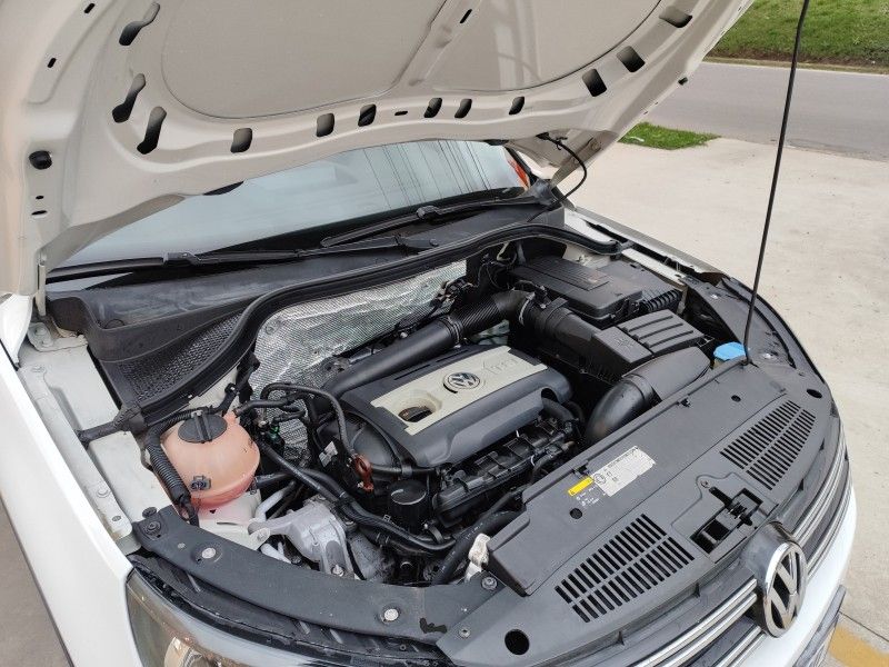 VOLKSWAGEN TIGUAN 1.4 TSI 16V TURBO 2012/2013 HUBNER MULTIMARCAS FARROUPILHA / Carros no Vale VOLKSWAGEN TIGUAN 1.4 TSI 16V TURBO 2012/2013 HUBNER MULTIMARCAS FARROUPILHA / Carros no Vale