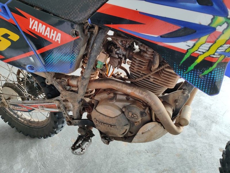 YAMAHA TT-R 230 2013/2014 HUBNER MULTIMARCAS FARROUPILHA / Carros no Vale