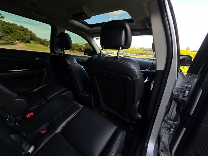 Fiat FREEMONT EMOT./PRECISION 2.4 16V 2014/2014 AUTO NÍVEL VEÍCULOS SANTA CRUZ DO SUL / Carros no Vale